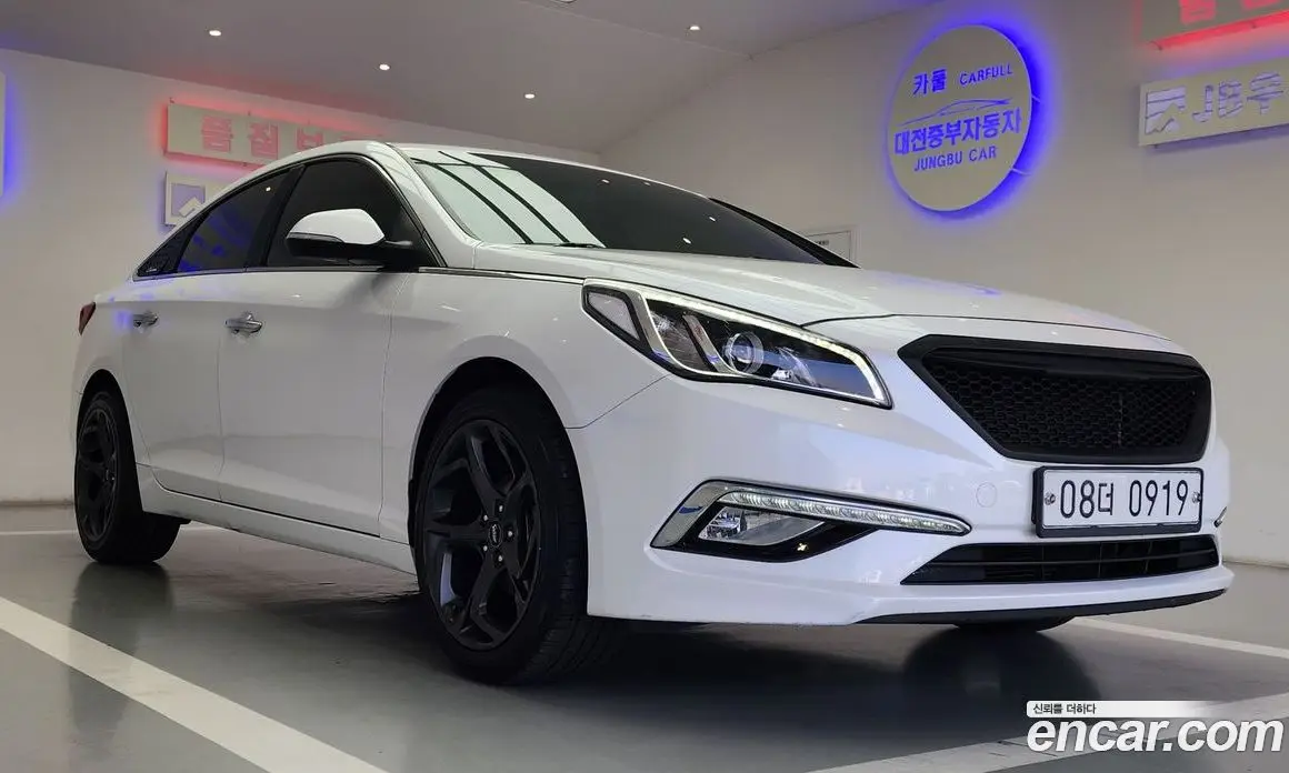Hyundai Sonata 2015 2.0 автомат (гидро), фото 4 Hyundai Sonata 2015 2.0 автомат (гидро), фото 4
