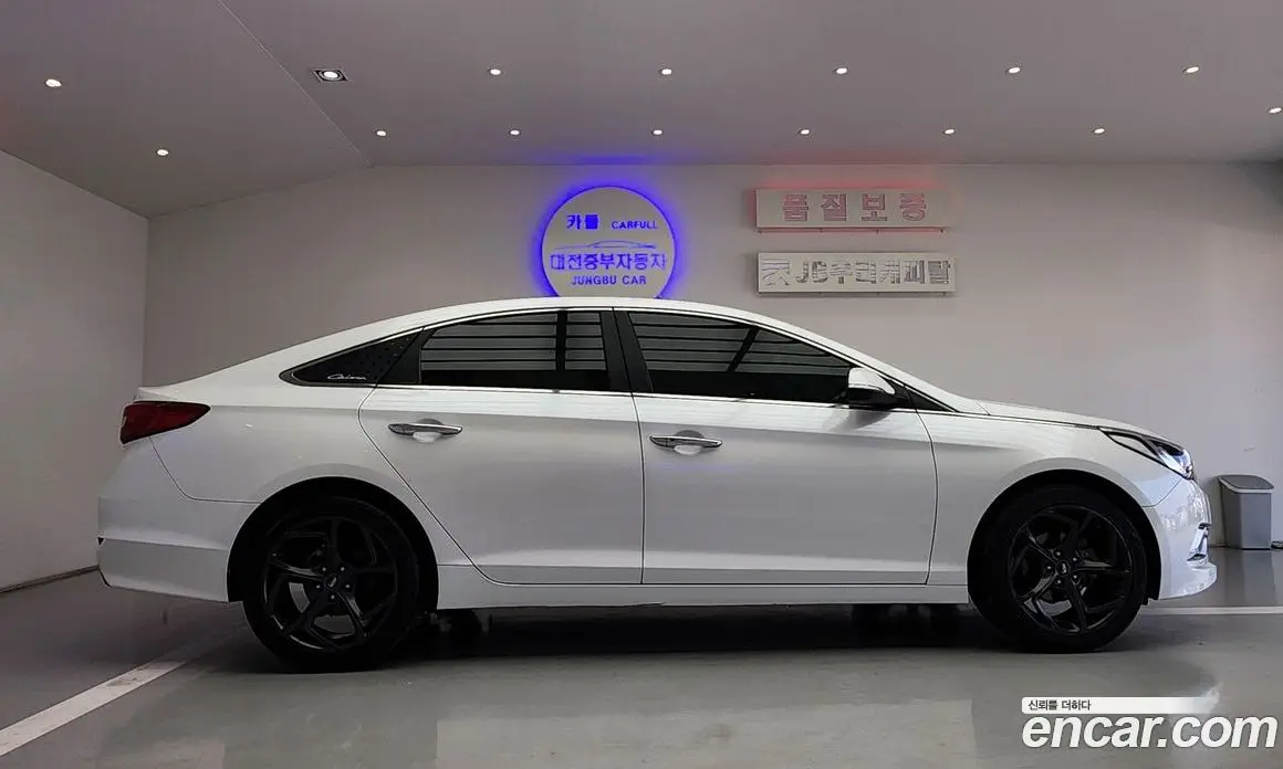 Hyundai Sonata 2015 2.0 автомат (гидро), фото 6 Hyundai Sonata 2015 2.0 автомат (гидро), фото 6