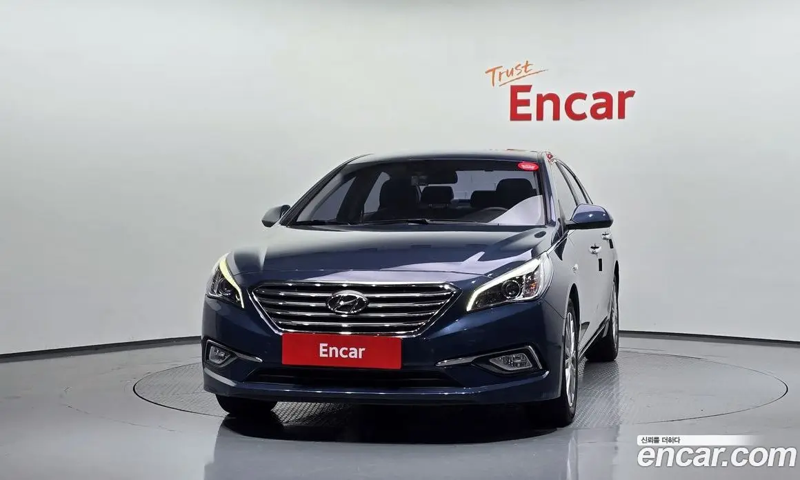 Hyundai Sonata 2015 2.0 автомат (гидро), фото 3