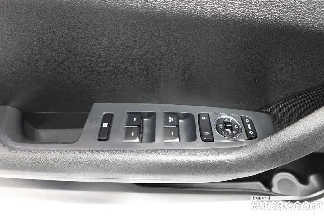 Hyundai Sonata 2016 2.0 автомат (гидро), фото 18