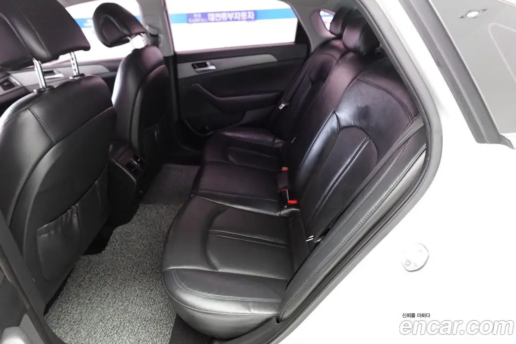 Hyundai Sonata 2016 2.0 автомат (гидро), фото 19