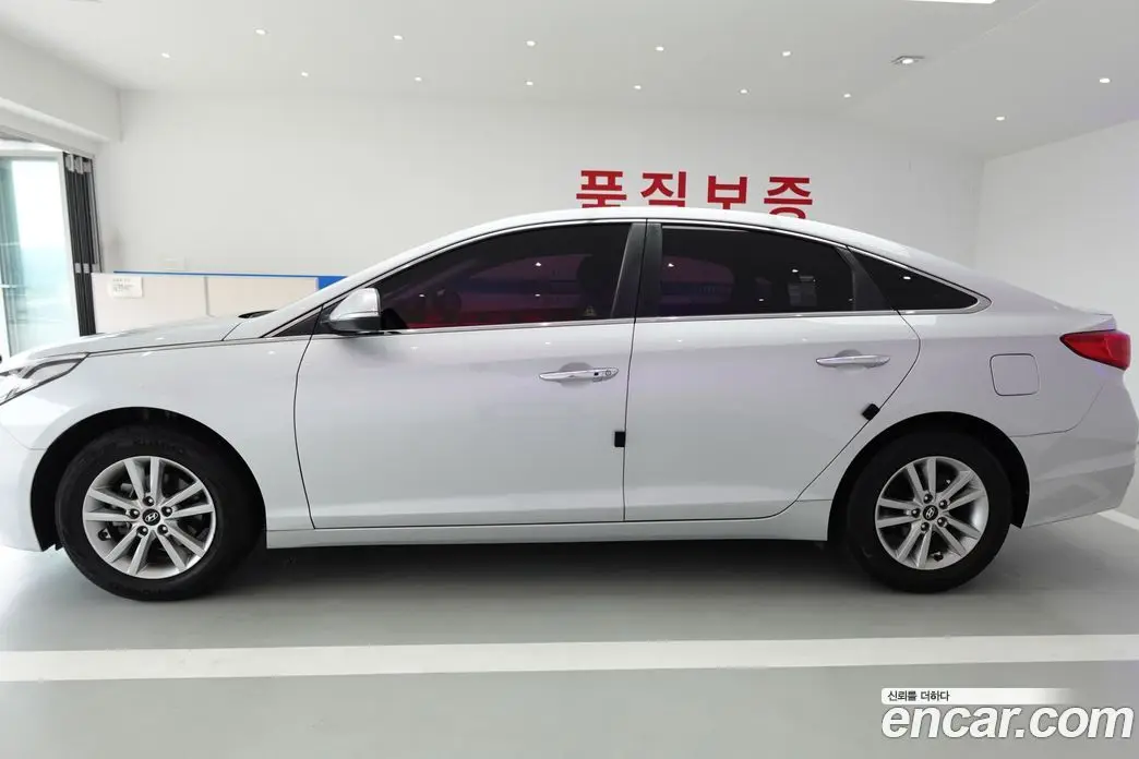Hyundai Sonata 2016 2.0 автомат (гидро), фото 3