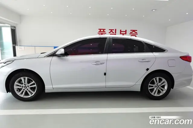 Hyundai Sonata 2016 2.0 автомат (гидро), миниатюра 3