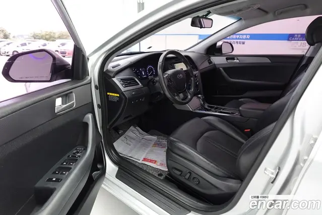 Hyundai Sonata 2016 2.0 автомат (гидро), миниатюра 9