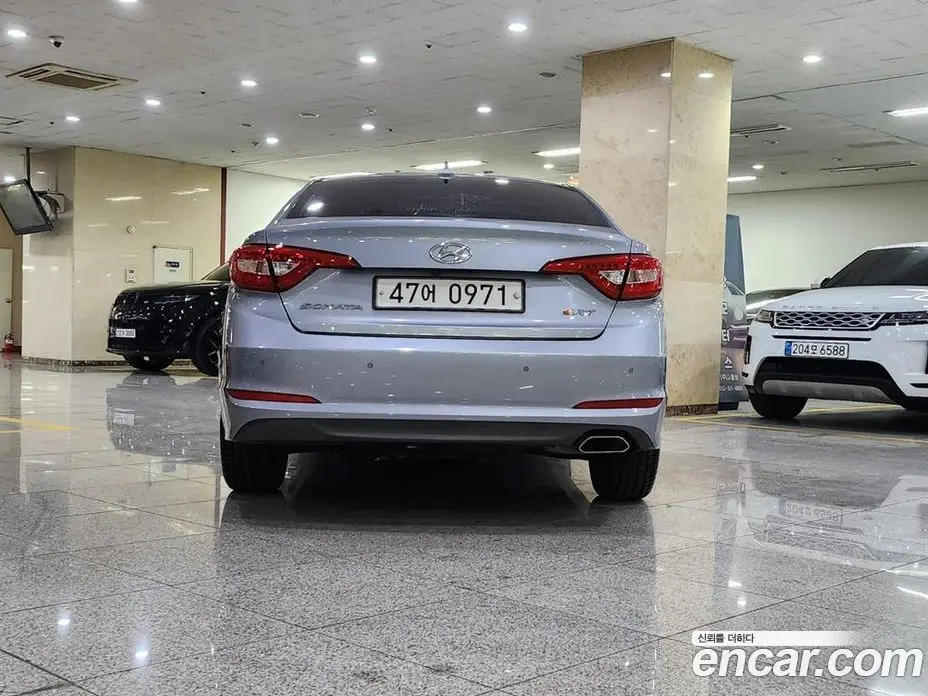 Hyundai Sonata 2016 1.7 автомат (гидро), фото 4 Hyundai Sonata 2016 1.7 автомат (гидро), фото 4