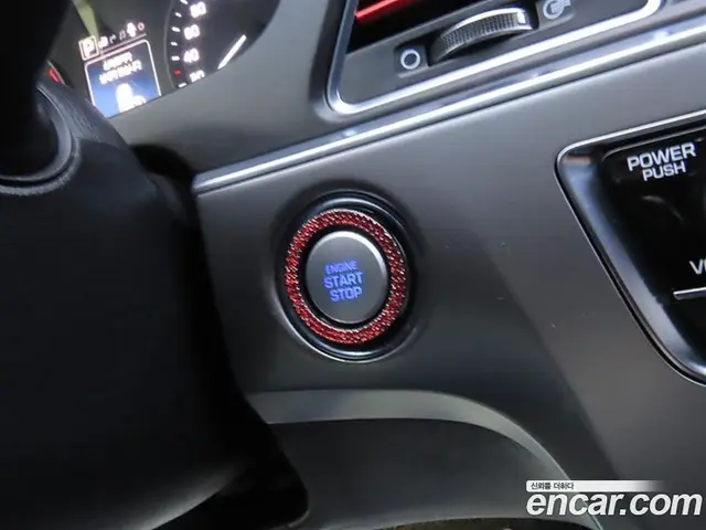 Hyundai Sonata 2016 1.7 автомат (гидро), миниатюра 10 Hyundai Sonata 2016 1.7 автомат (гидро), миниатюра 10