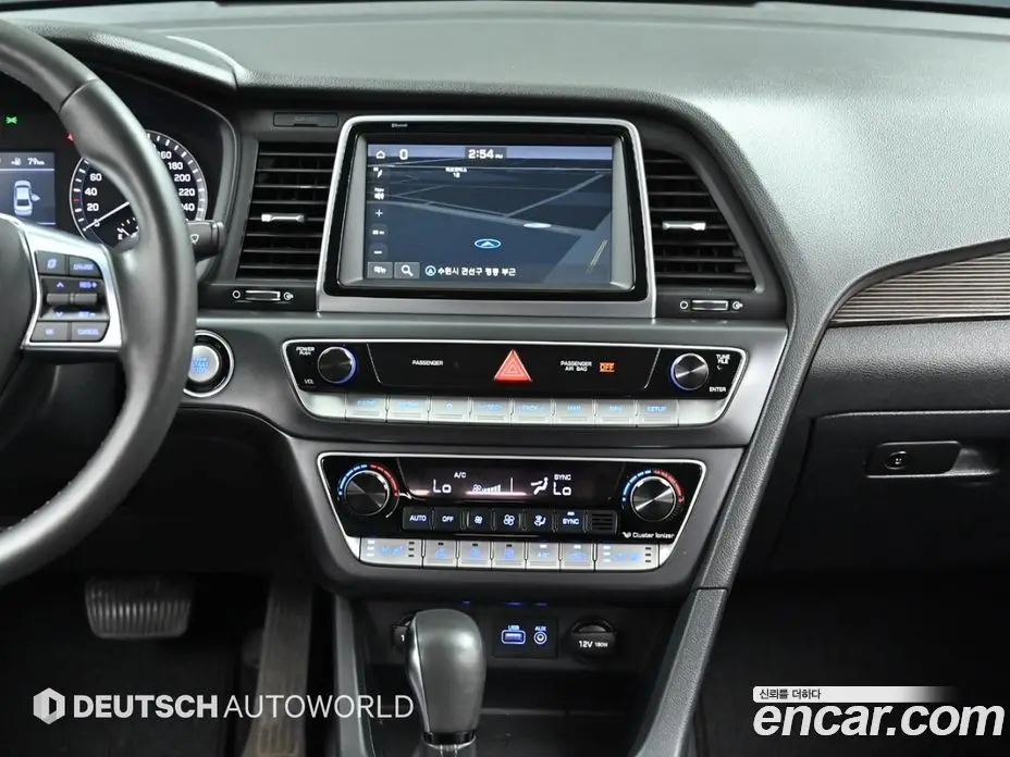 Hyundai Sonata 2017 2.0 автомат (гидро), фото 14