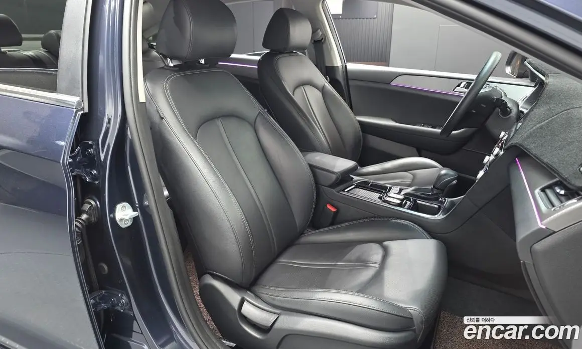 Hyundai Sonata 2018 2.0 автомат (гидро), фото 12