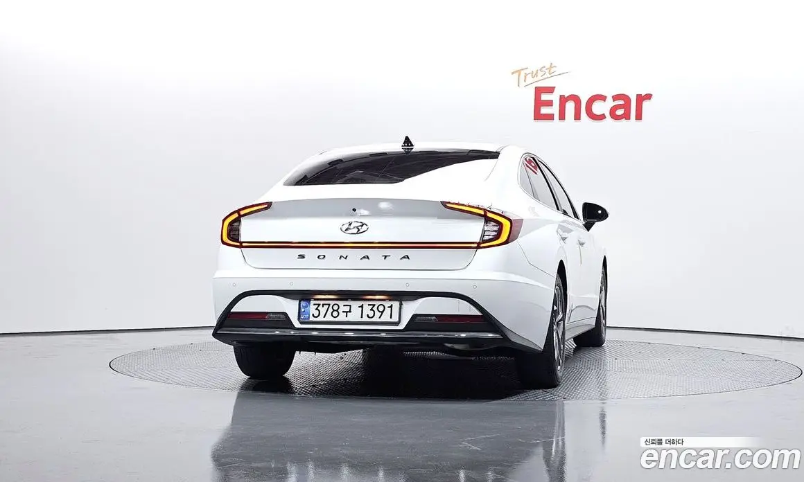Hyundai Sonata 2021 2.0 автомат (гидро), фото 4