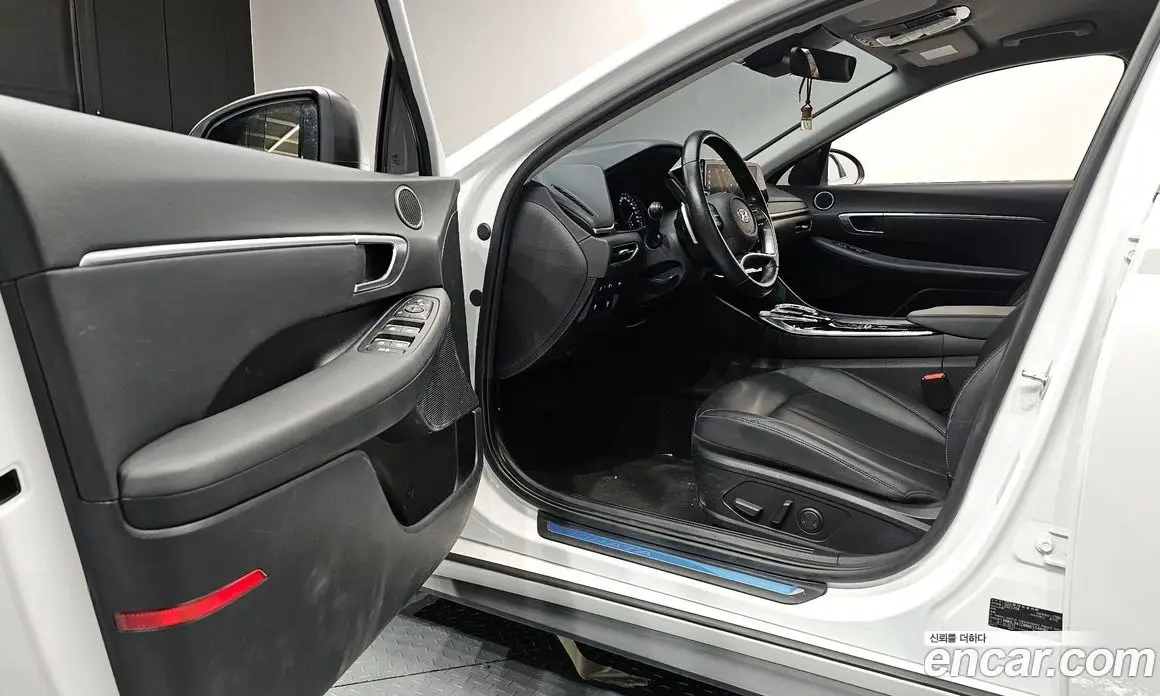 Hyundai Sonata 2021 2.0 автомат (гидро), фото 10