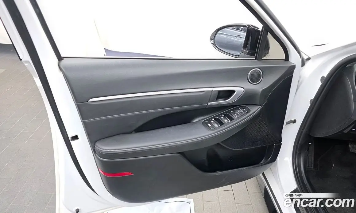 Hyundai Sonata 2022 1.6 автомат (гидро), фото 14