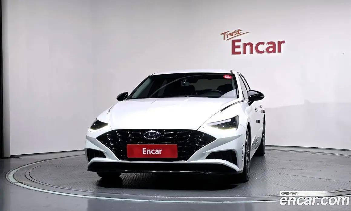 Hyundai Sonata 2022 1.6 автомат (гидро), фото 3