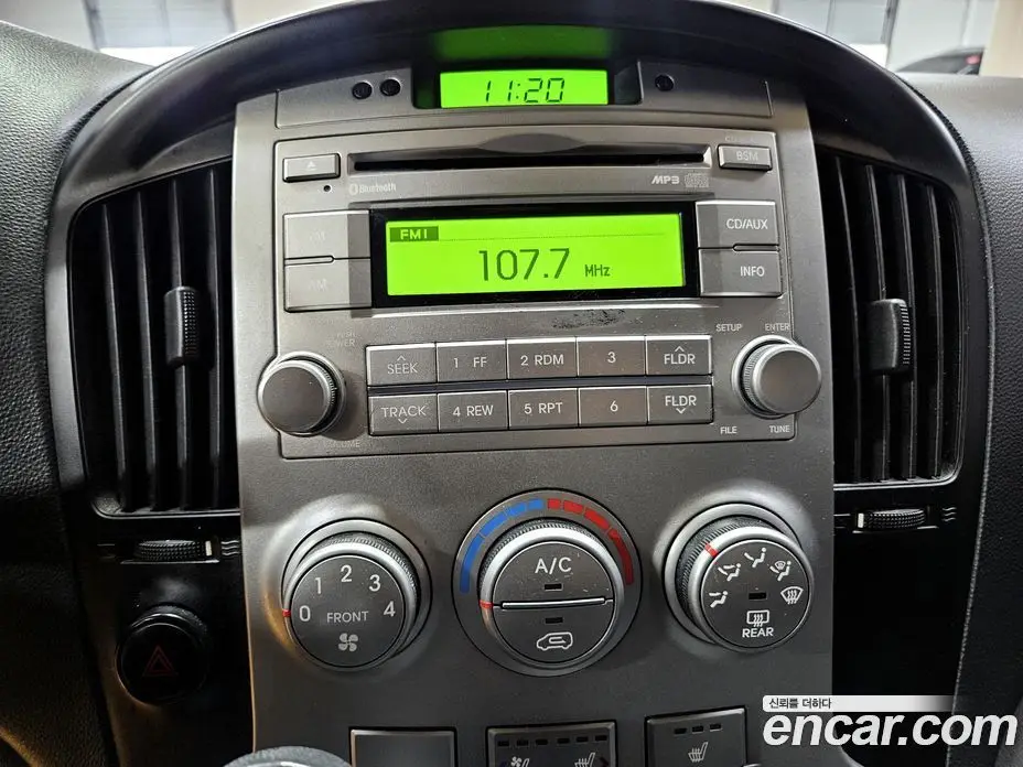 Hyundai Starex 2013 2.5 автомат (гидро), фото 18