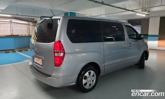 Hyundai Starex 2015 2.5 автомат (гидро), миниатюра 2 Hyundai Starex 2015 2.5 автомат (гидро), миниатюра 2