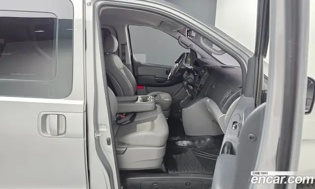 Hyundai Starex 2015 2.5 автомат (гидро), миниатюра 11