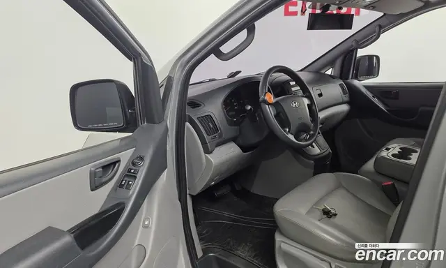 Hyundai Starex 2015 2.5 автомат (гидро), миниатюра 10