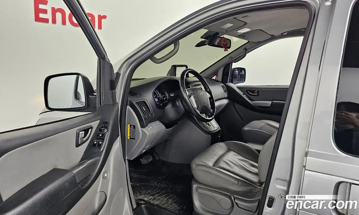 Hyundai Starex 2017 2.5 автомат (гидро), фото 11