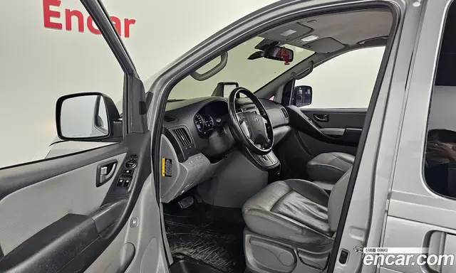 Hyundai Starex 2017 2.5 автомат (гидро), миниатюра 11