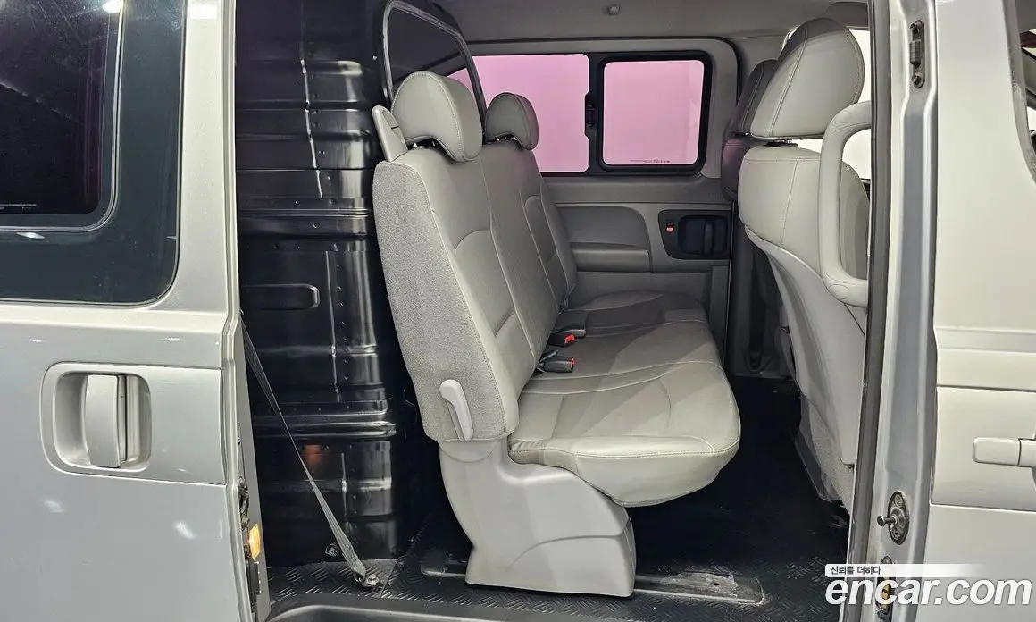 Hyundai Starex 2017 2.5 автомат (гидро), фото 12