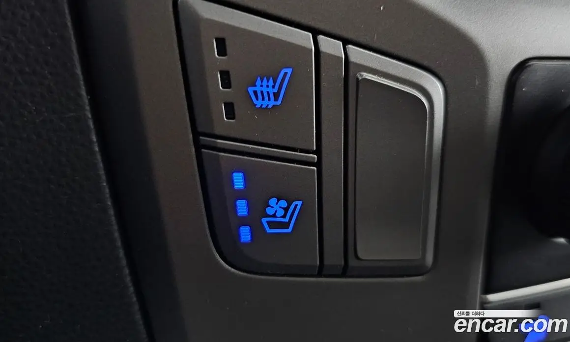 Hyundai Starex 2017 2.5 автомат (гидро), фото 18