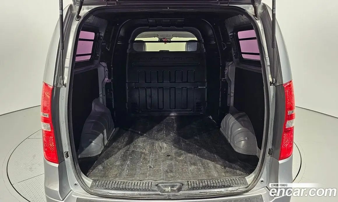 Hyundai Starex 2017 2.5 автомат (гидро), фото 20
