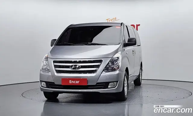 Hyundai Starex 2017 2.5 автомат (гидро), миниатюра 3