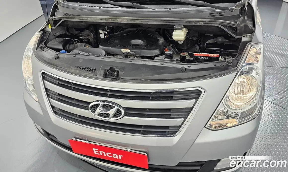 Hyundai Starex 2017 2.5 автомат (гидро), фото 6