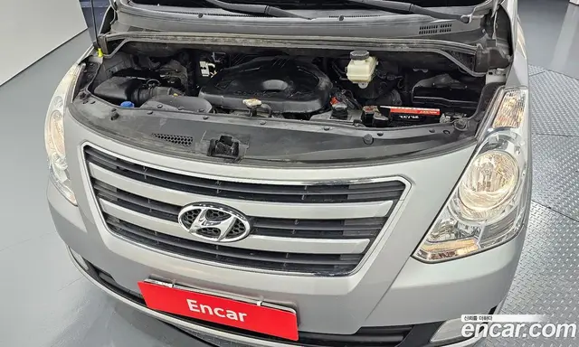 Hyundai Starex 2017 2.5 автомат (гидро), миниатюра 6