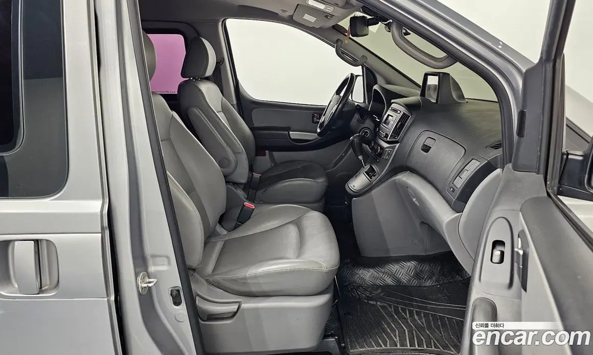 Hyundai Starex 2017 2.5 автомат (гидро), фото 10