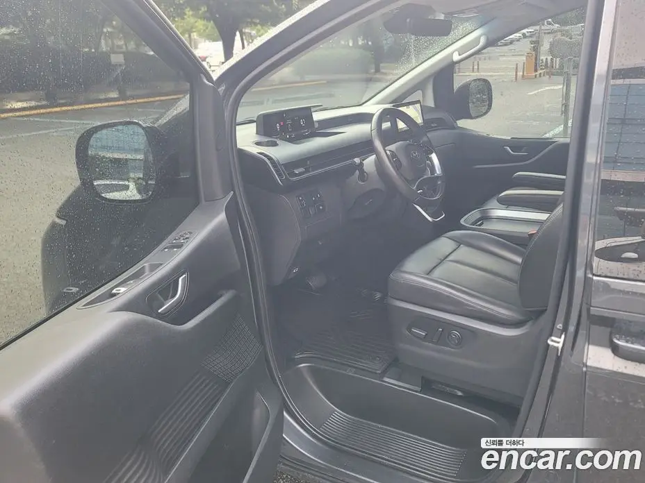 Hyundai Staria 2021 3.5 автомат (гидро), фото 16
