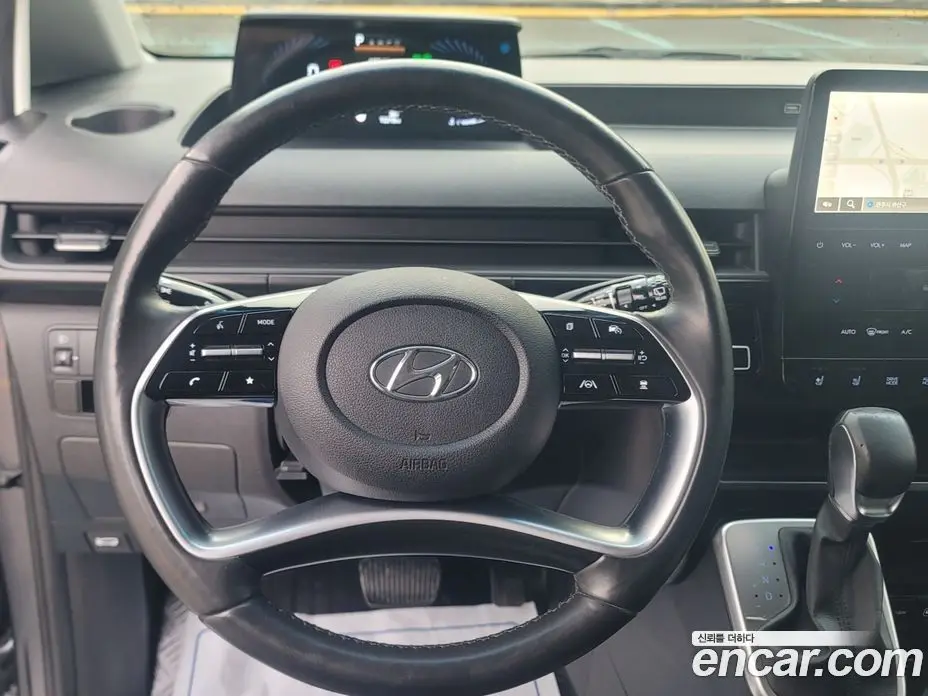 Hyundai Staria 2021 3.5 автомат (гидро), фото 18