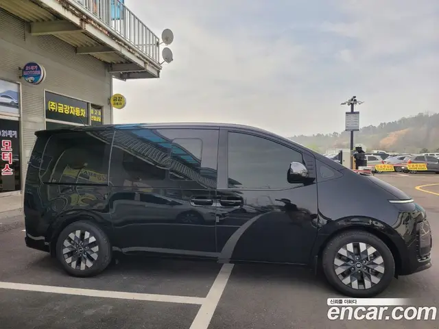 Hyundai Staria 2021 2.2 автомат (гидро), миниатюра 2 Hyundai Staria 2021 2.2 автомат (гидро), миниатюра 2