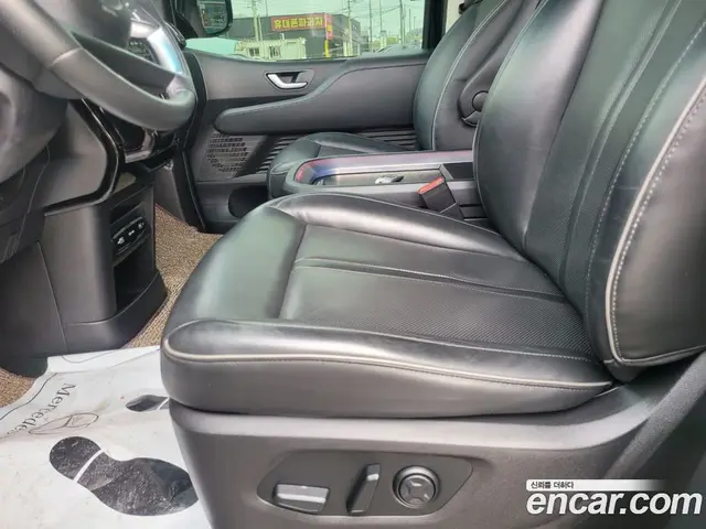Hyundai Staria 2021 2.2 автомат (гидро), миниатюра 8 Hyundai Staria 2021 2.2 автомат (гидро), миниатюра 8