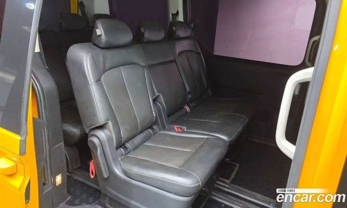 Hyundai Staria 2021 3.5 автомат (гидро), фото 12