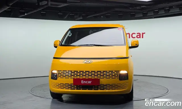 Hyundai Staria 2021 3.5 автомат (гидро), миниатюра 3