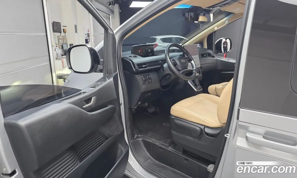 Hyundai Staria 2023 3.5 автомат (гидро), фото 13 Hyundai Staria 2023 3.5 автомат (гидро), фото 13