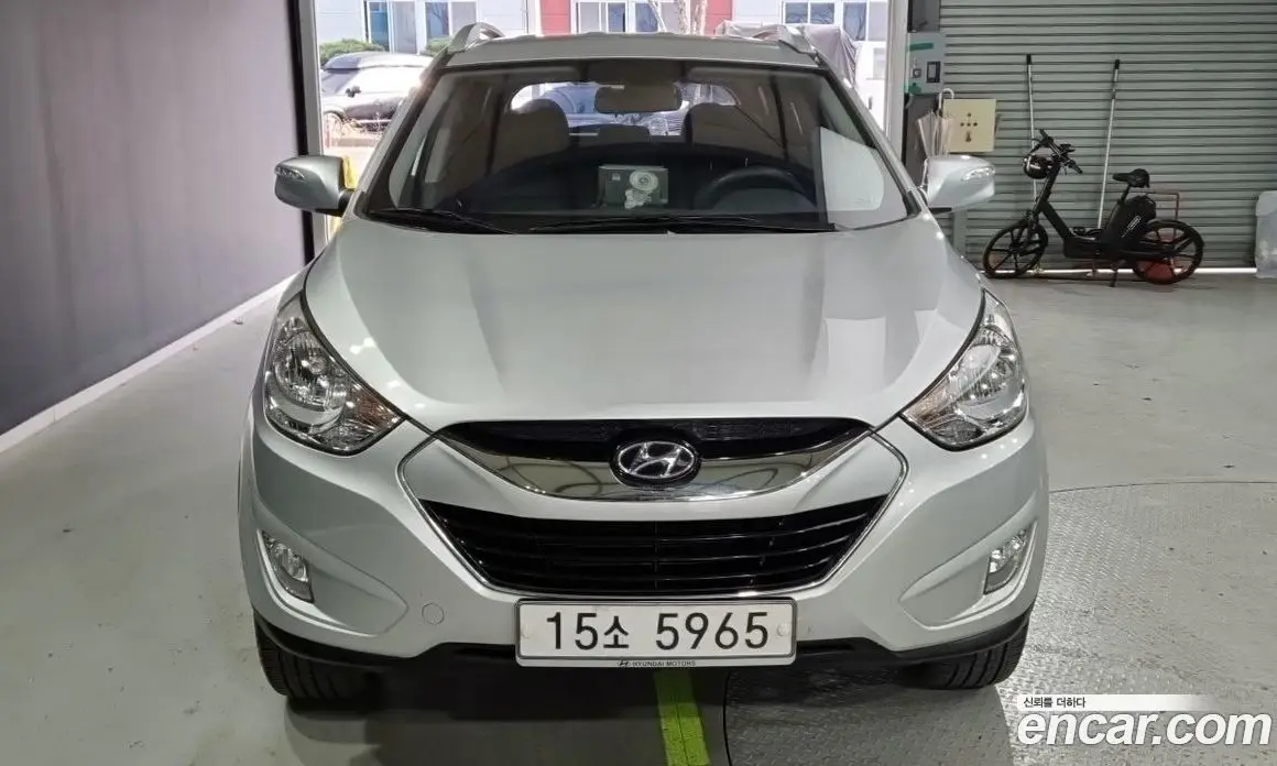 Hyundai Tucson 2009 2.0 автомат (гидро), фото 3