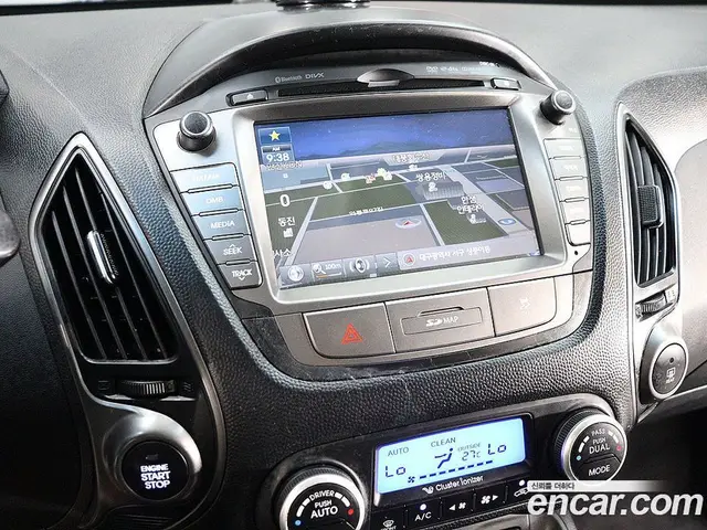 Hyundai Tucson 2014 2.0 автомат (гидро), миниатюра 11