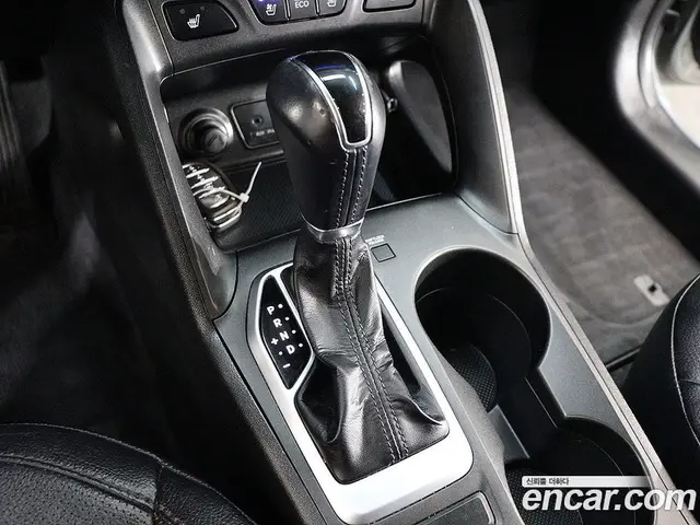 Hyundai Tucson 2014 2.0 автомат (гидро), миниатюра 10