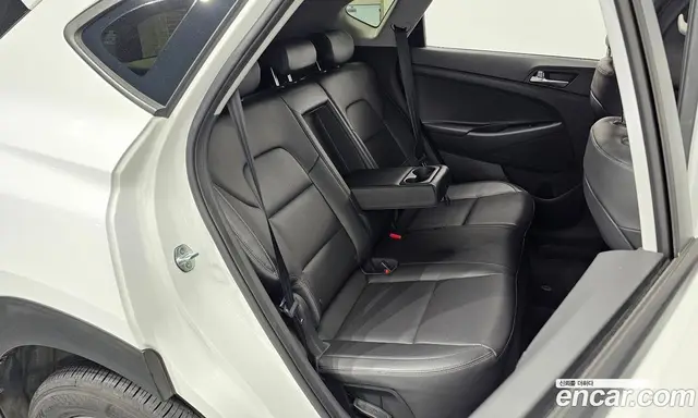 Hyundai Tucson 2015 1.7 автомат (гидро), миниатюра 11