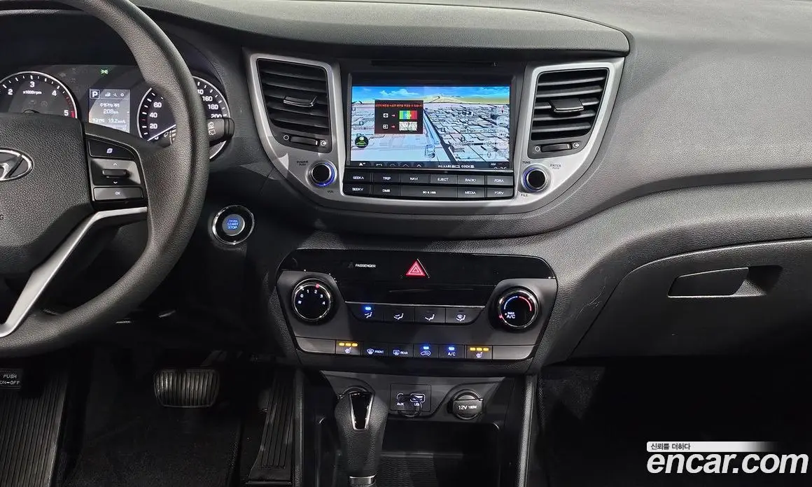 Hyundai Tucson 2015 1.7 автомат (гидро), фото 14