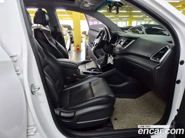 Hyundai Tucson 2017 2.0 автомат (гидро), миниатюра 12