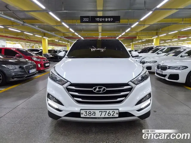 Hyundai Tucson 2017 2.0 автомат (гидро), миниатюра 3