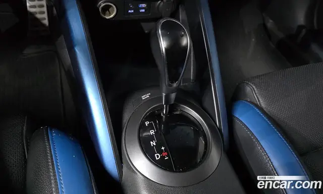 Hyundai Veloster 2015 1.6 автомат (гидро), миниатюра 9
