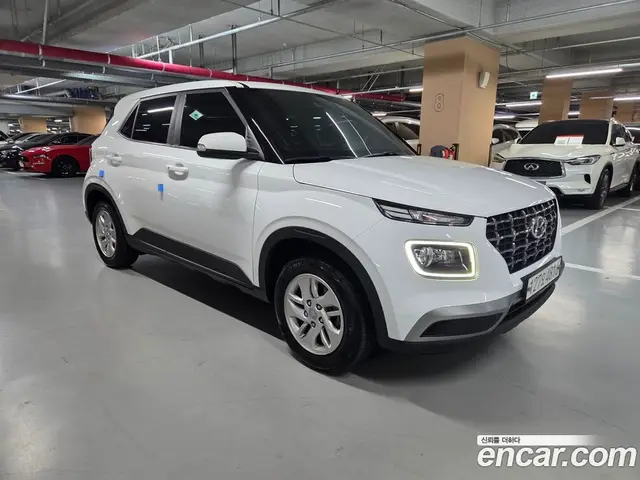 Hyundai Venue 2019 1.6 автомат (гидро), миниатюра 3 Hyundai Venue 2019 1.6 автомат (гидро), миниатюра 3