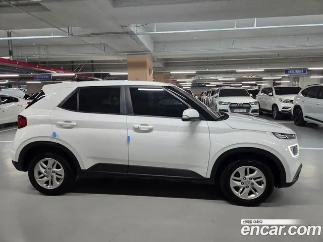 Hyundai Venue 2019 1.6 автомат (гидро), миниатюра 8 Hyundai Venue 2019 1.6 автомат (гидро), миниатюра 8