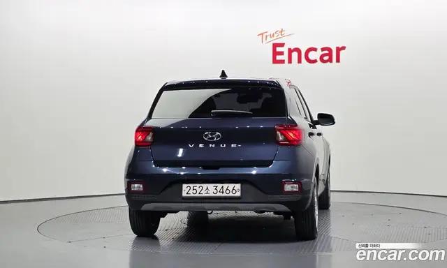 Hyundai Venue 2020 1.6 автомат (гидро), миниатюра 4 Hyundai Venue 2020 1.6 автомат (гидро), миниатюра 4