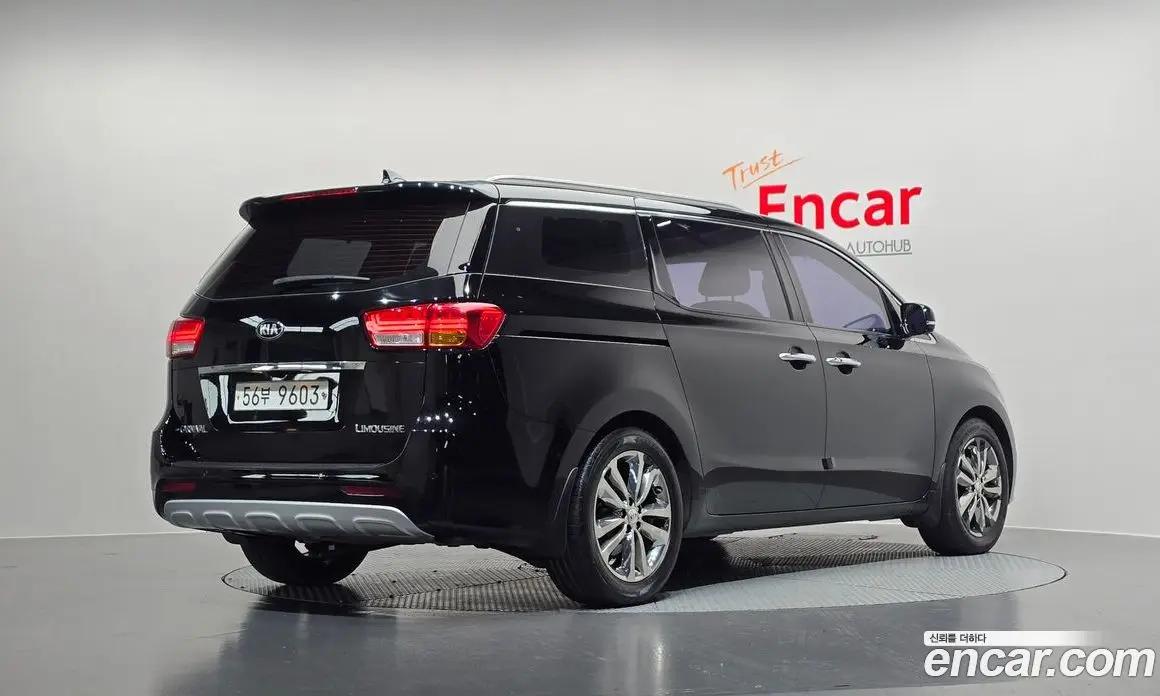Kia Carnival 2015 2.2 автомат (гидро), фото 2 Kia Carnival 2015 2.2 автомат (гидро), фото 2