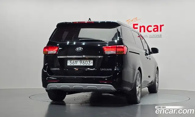 Kia Carnival 2015 2.2 автомат (гидро), миниатюра 4 Kia Carnival 2015 2.2 автомат (гидро), миниатюра 4