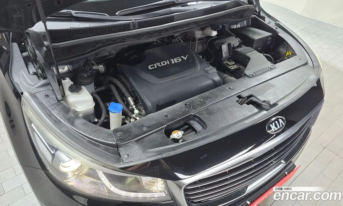 Kia Carnival 2015 2.2 автомат (гидро), фото 6 Kia Carnival 2015 2.2 автомат (гидро), фото 6